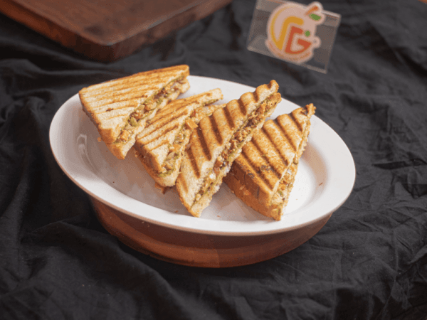 Veg Cheese Sandwich [4 Slice]